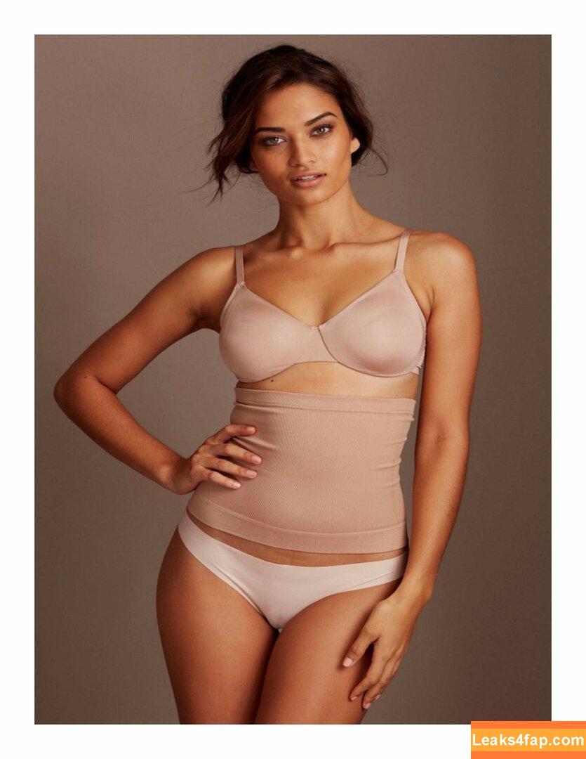 Shanina Shaik / shaninamshaik leaked photo photo #0070