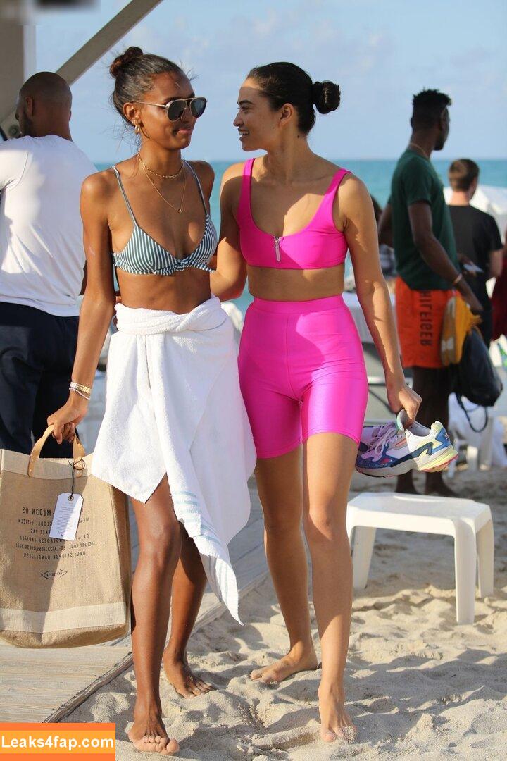 Shanina Shaik / shaninamshaik leaked photo photo #0519