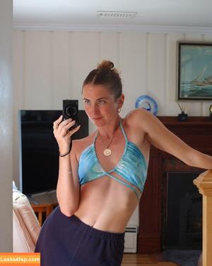 Shannon Fairweather фото #0014