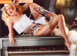 Shannon Tweed фото #0025