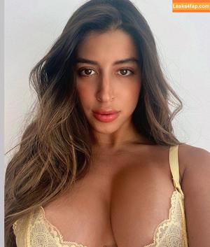 shannonsingh photo #0018