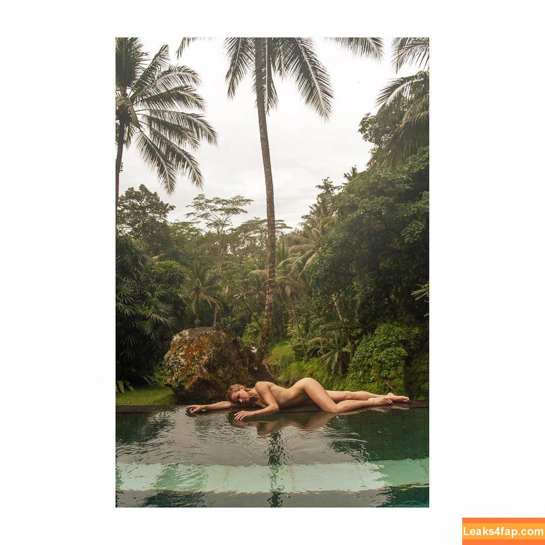 Shantel VanSanten / therealshantel leaked photo photo #0563