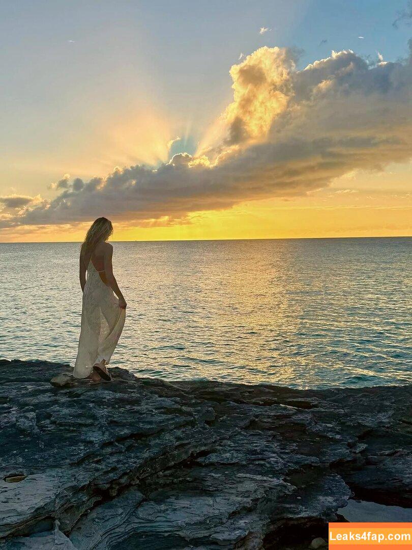 Shantel VanSanten / therealshantel слитое фото фото #0843