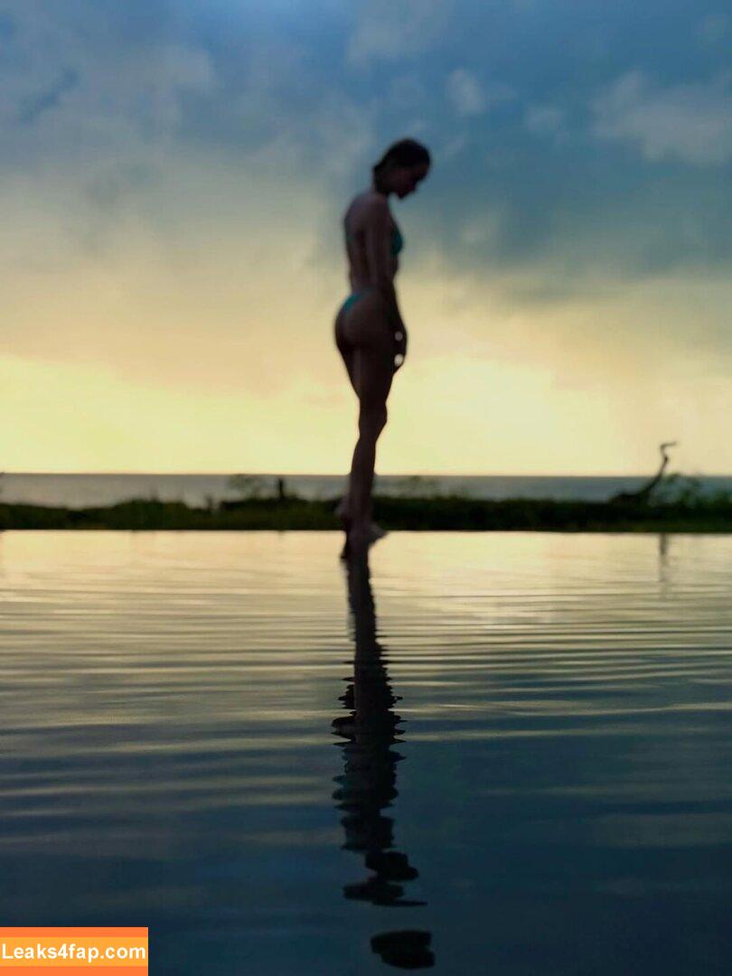 Shantel VanSanten / therealshantel слитое фото фото #0844