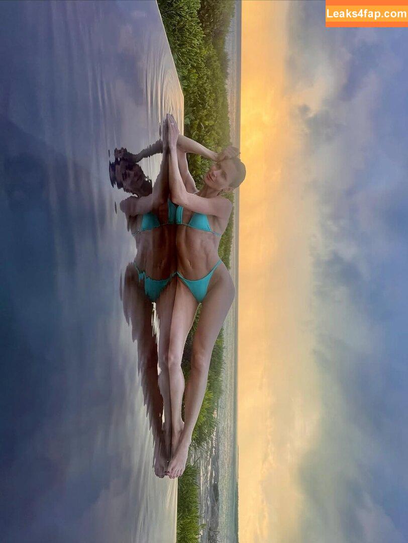 Shantel VanSanten / therealshantel слитое фото фото #0847