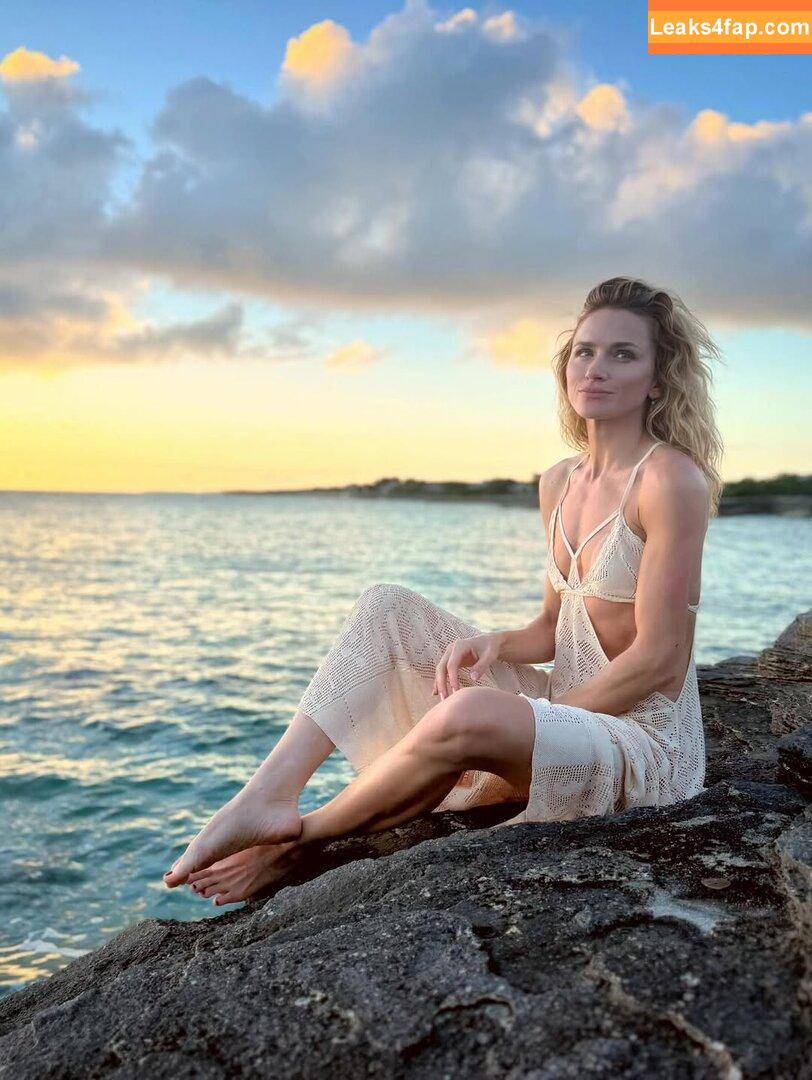 Shantel VanSanten / therealshantel слитое фото фото #0850