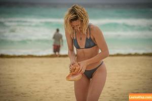 Shantel VanSanten photo #0064