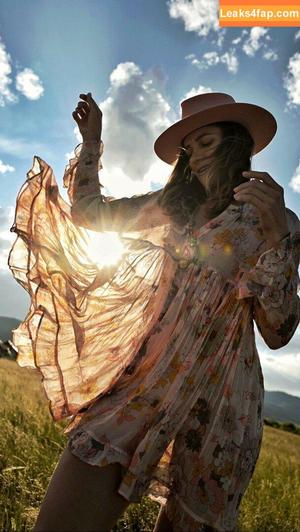 Shantel VanSanten photo #0114