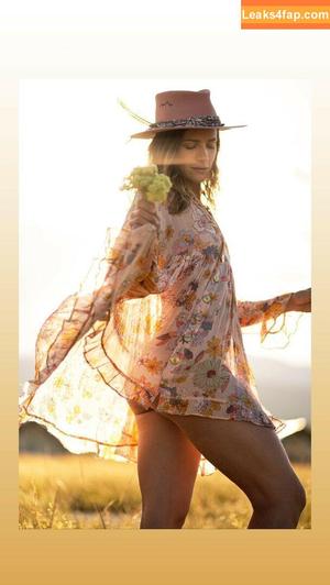 Shantel VanSanten photo #0115