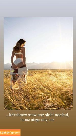 Shantel VanSanten photo #0116