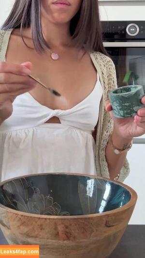 Shanti Tan photo #0288