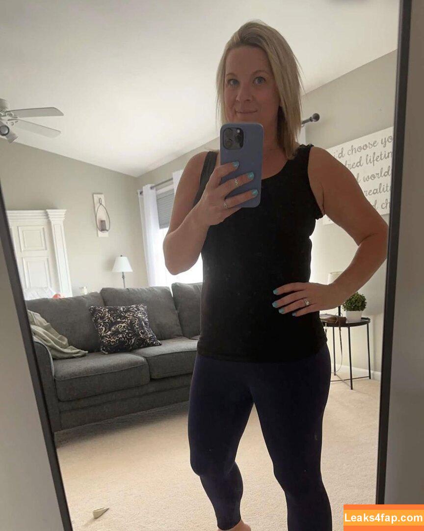 Sharedpilotswife / Ksplayplace / firstclass_upgrade leaked photo photo #0079