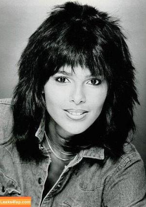Shari Lynn Belafonte photo #0014