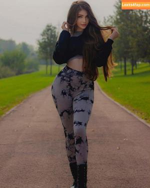 Sharishaxd photo #0899