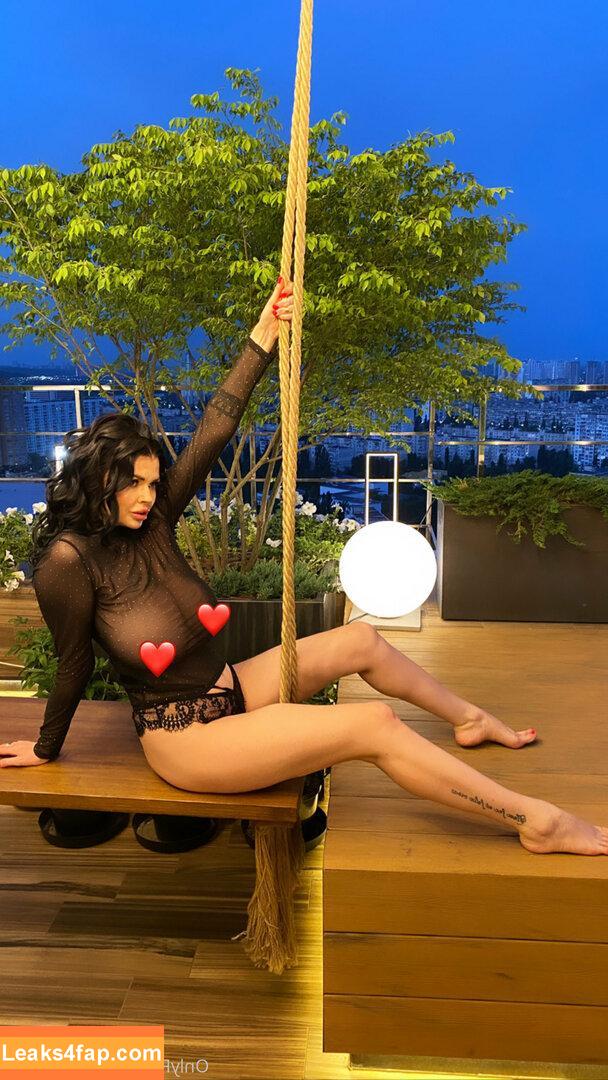 sharizelka / sha_rizel_queen leaked photo photo #0118