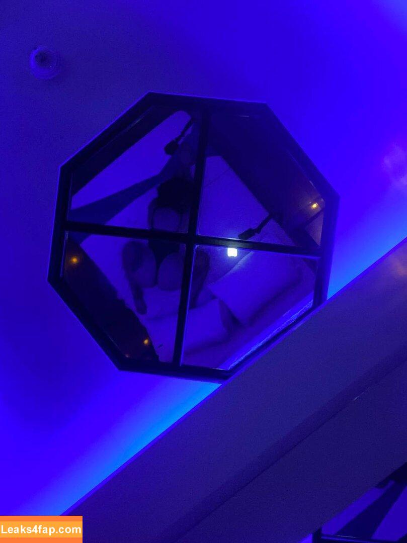 Sharon Goncalves / sharon222 / sharon_goncalves leaked photo photo #0002