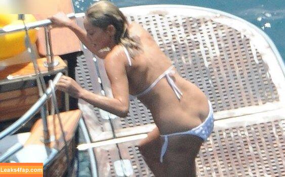 Sharon Stone / 160762733 / search / sharonstone leaked photo photo #0310