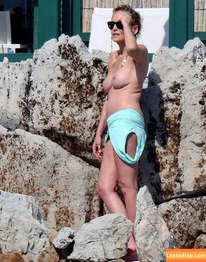 Sharon Stone photo #0007