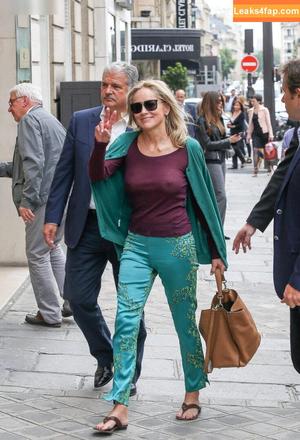 Sharon Stone photo #0143