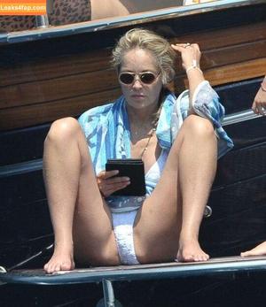 Sharon Stone photo #0152