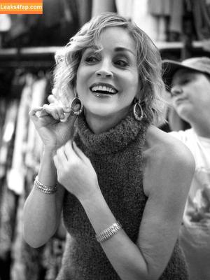 Sharon Stone photo #0406