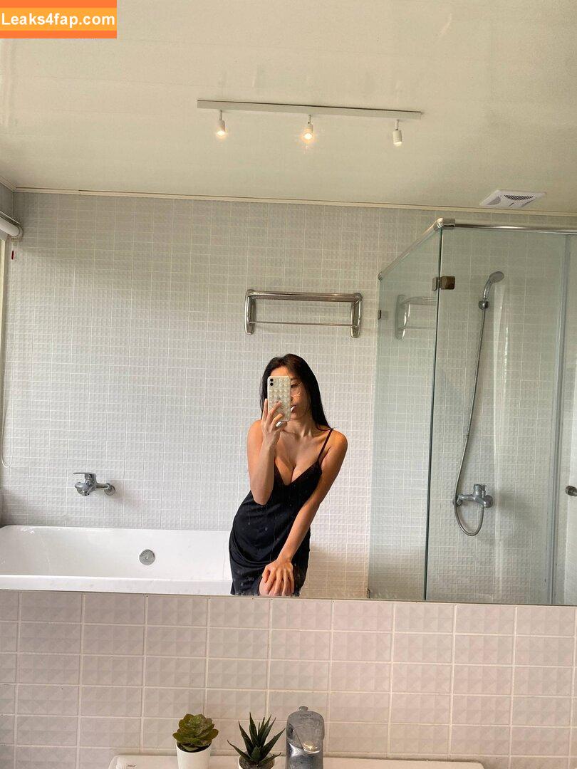 Sharon Wei / pyroman.tw / pysharon.tw leaked photo photo #0032