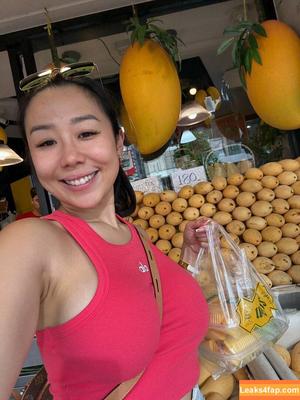 Sharon Wei photo #0027