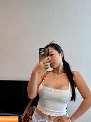 Sharon Wei photo #0029