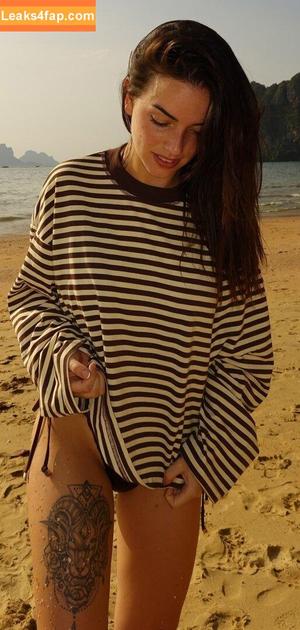 Shauna Dewit photo #0377