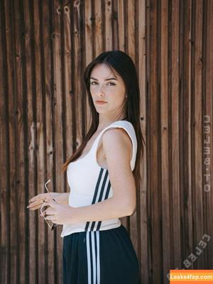 Shauna Dewit photo #0405