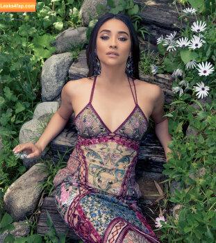 Shay Mitchell / shaymitchell слитое фото фото #0085