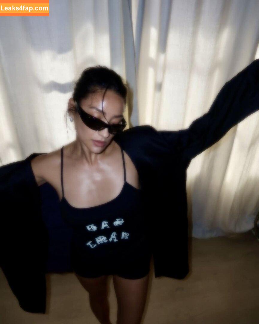 Shay Mitchell / shaymitchell слитое фото фото #0569