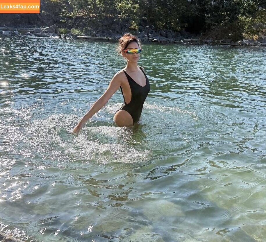 Shay Mitchell / shaymitchell leaked photo photo #0576