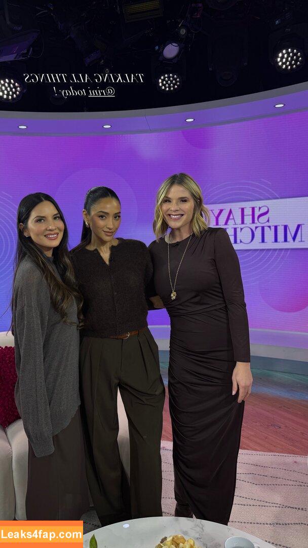 Shay Mitchell / shaymitchell слитое фото фото #0605