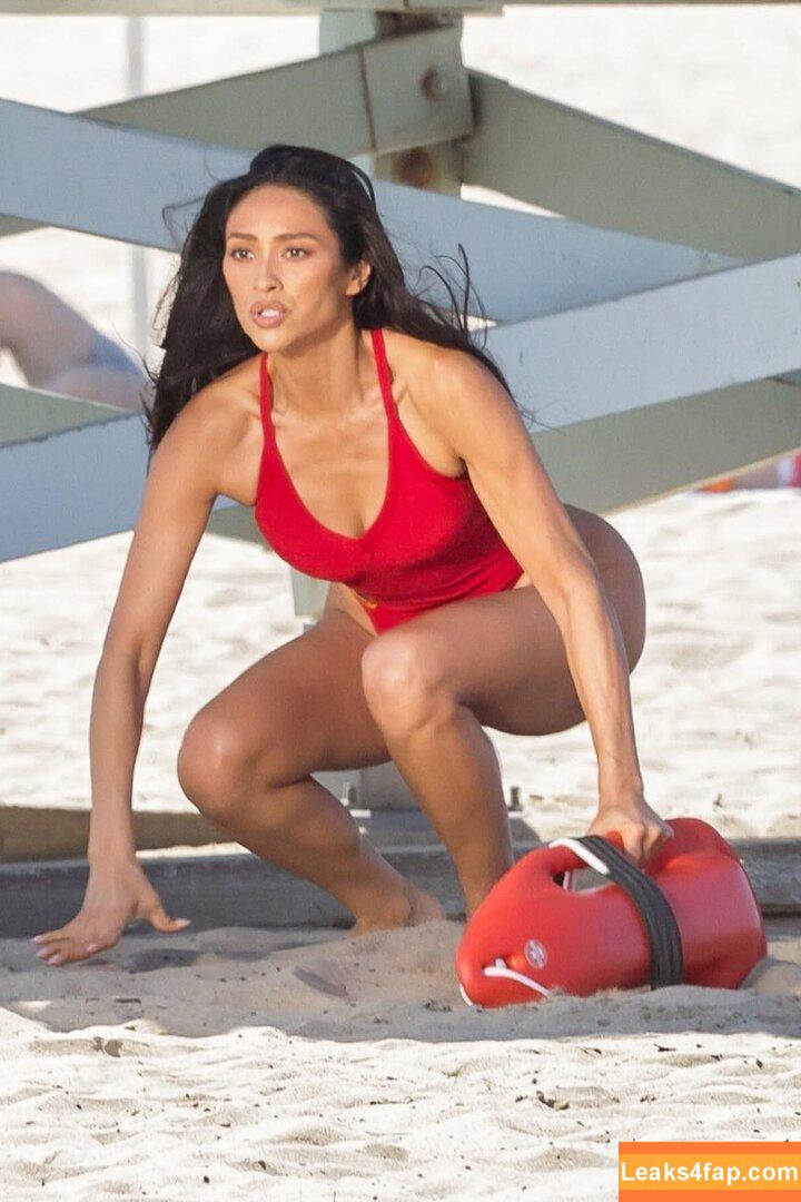 Shay Mitchell / shaymitchell слитое фото фото #0634