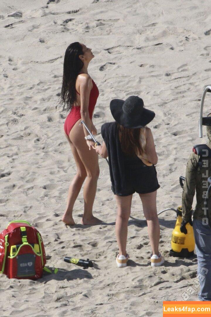 Shay Mitchell / OfficialShayMitchell / shaymitchell leaked photo photo #0643