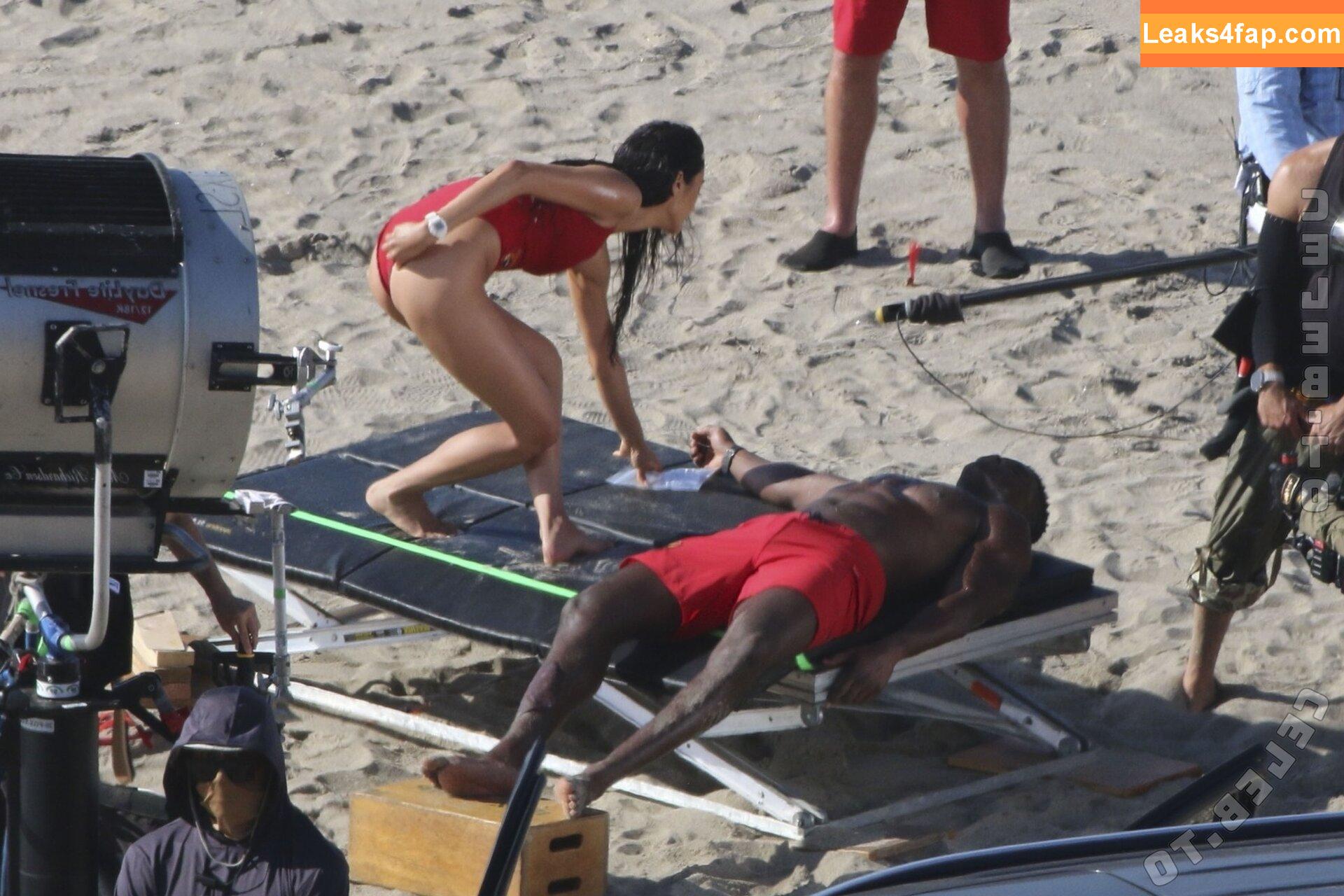 Shay Mitchell / OfficialShayMitchell / shaymitchell leaked photo photo #0659