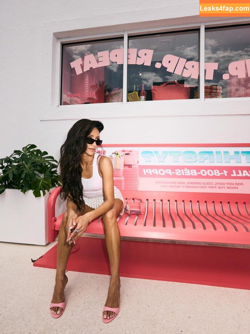 Shay Mitchell / OfficialShayMitchell / shaymitchell leaked photo photo #0687