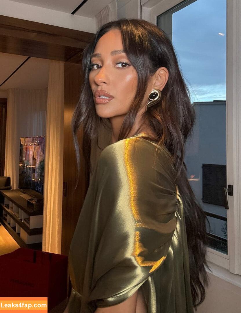 Shay Mitchell / OfficialShayMitchell / shaymitchell leaked photo photo #0708