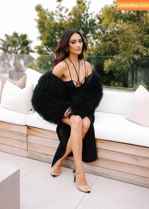Shay Mitchell фото #0040