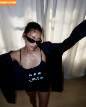 Shay Mitchell фото #0569