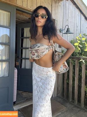 Shay Mitchell photo #0585