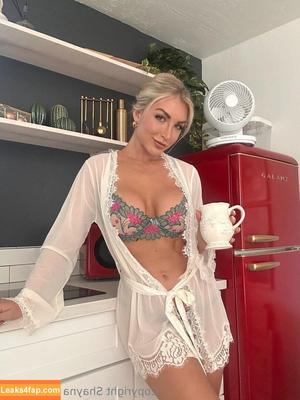 shaynaholt photo #0041