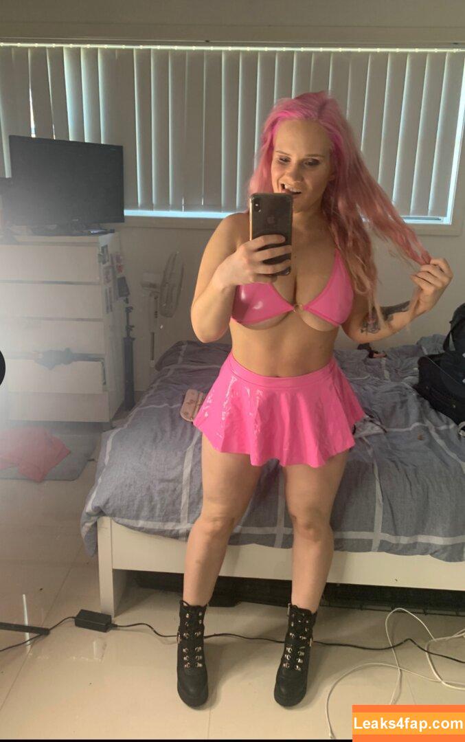 Shazza McKenzie / ShazzaMcKenzie / shaylamckenzie / shazza_mckenzie leaked photo photo #0012