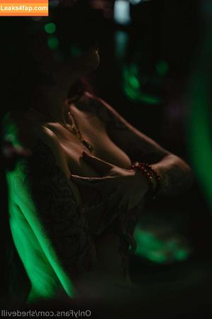shedevill photo #0001