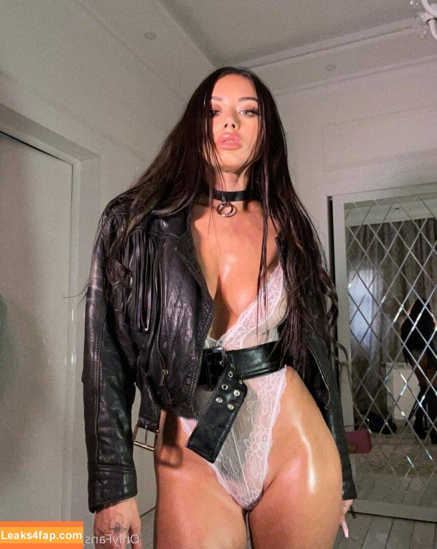 sheilaortegaoff /  leaked photo photo #0157