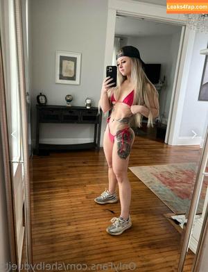 Shelby Dueitt photo #0116