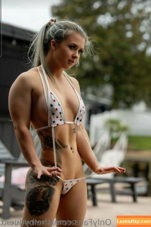 Shelby Dueitt photo #0160