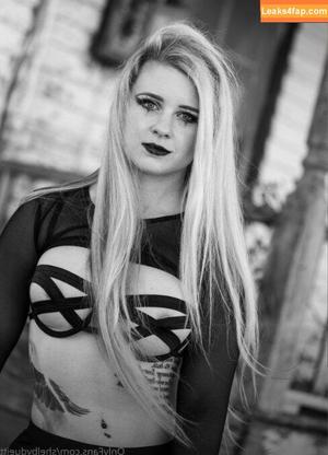 Shelby Dueitt photo #0305