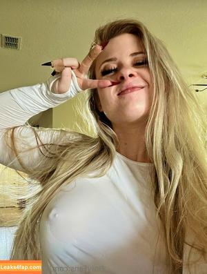 Shelby Dueitt photo #0469